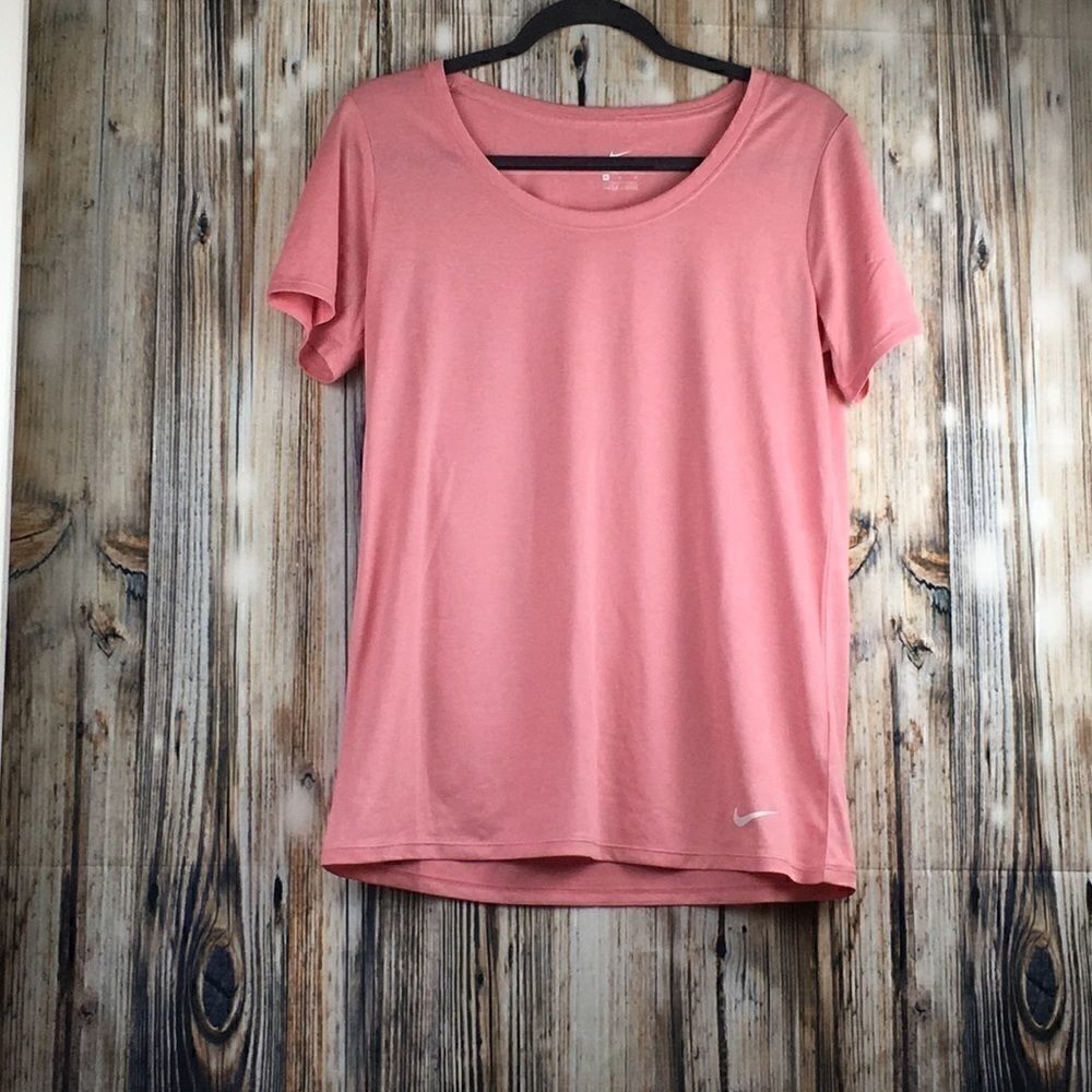 Nike | Dri Fit Training Short Sleeve Shirt | M